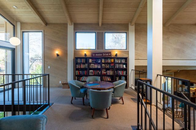 5630 N El Adobe Drive, Fresno, CA 93711