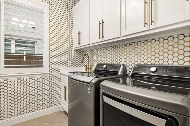 8509 Scottys Lake Lane, The Colony, TX 75056