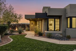 1355 E SNOW CANYON PKWY #1, Ivins, UT 84738