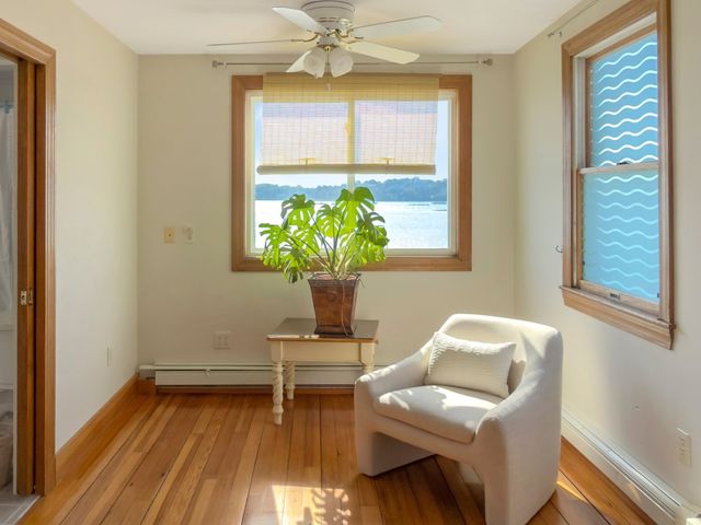 29A Bay St, Hull, MA 02045