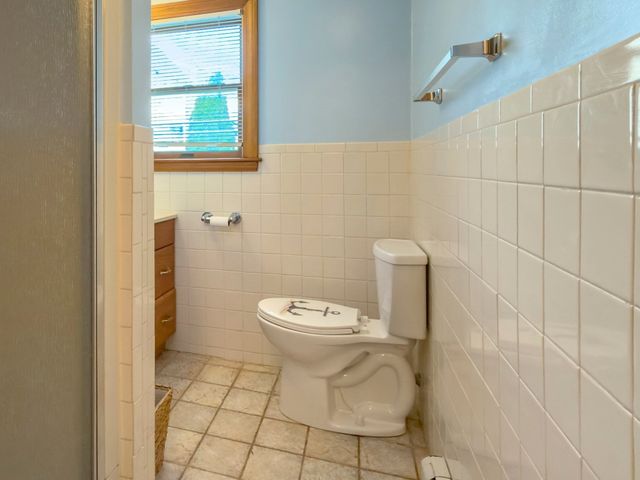 29A Bay St, Hull, MA 02045