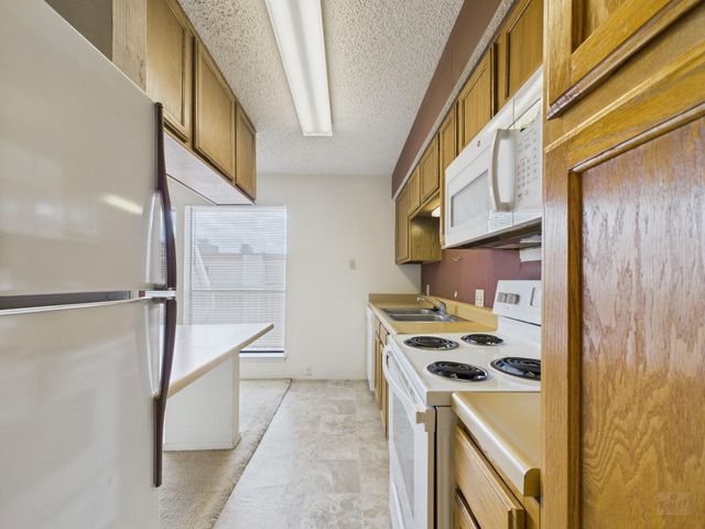 3115 Helms ST 301, Austin, TX 78705