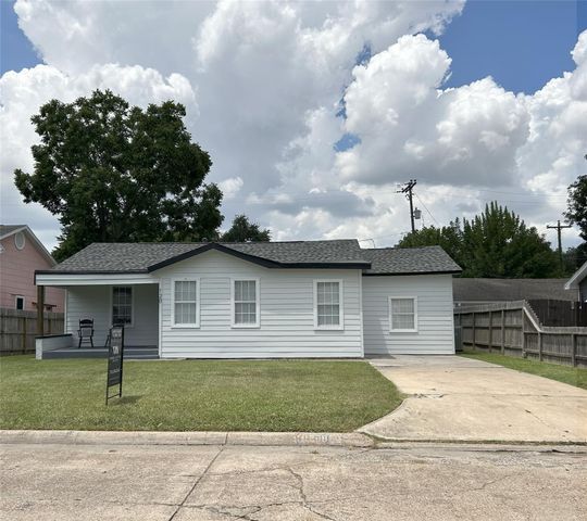 1208 Eastman Street, Pasadena, TX 77506