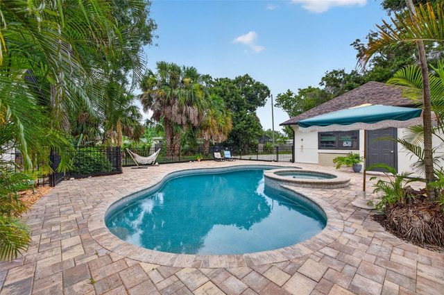 6070 66TH AVENUE N, Pinellas Park, FL 33781