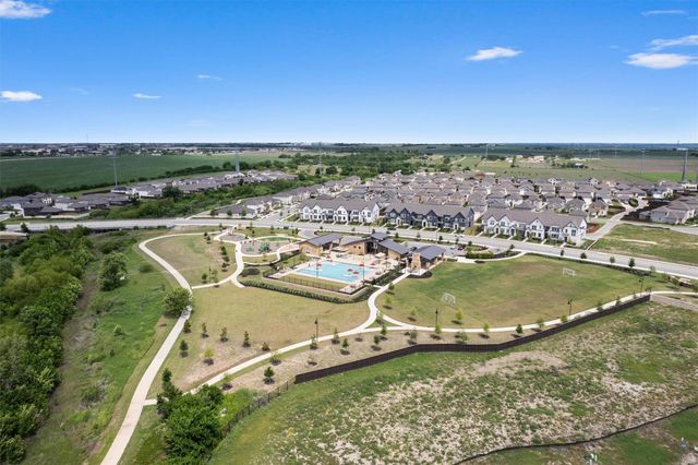 104 Stinchcomb Road, Hutto, TX 78634