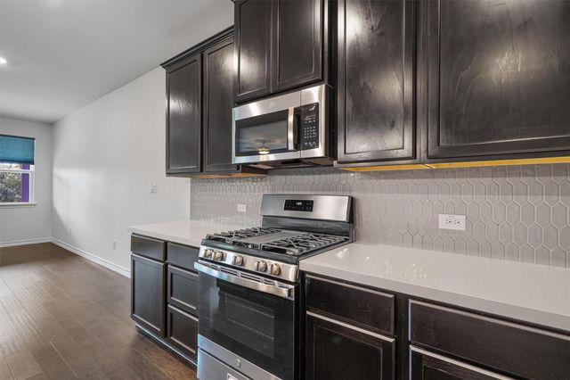 104 Stinchcomb Road, Hutto, TX 78634