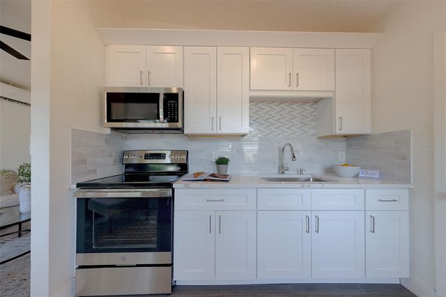2534 IRVING AVENUE S, St Petersburg, FL 33712