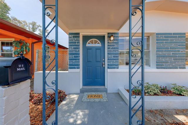 2534 IRVING AVENUE S, St Petersburg, FL 33712