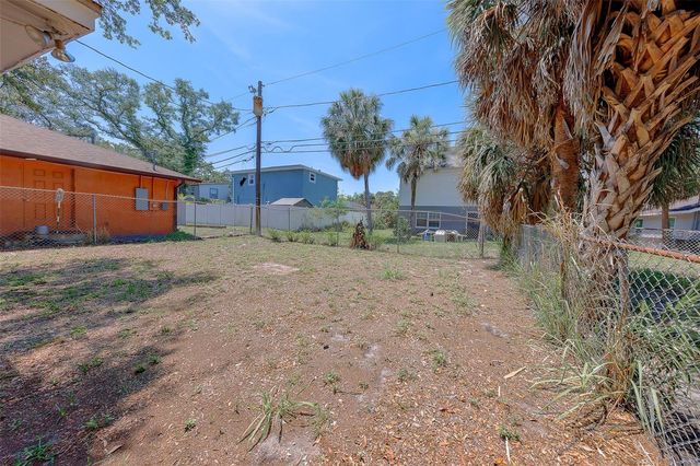 2534 IRVING AVENUE S, St Petersburg, FL 33712