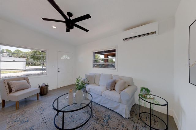 2534 IRVING AVENUE S, St Petersburg, FL 33712