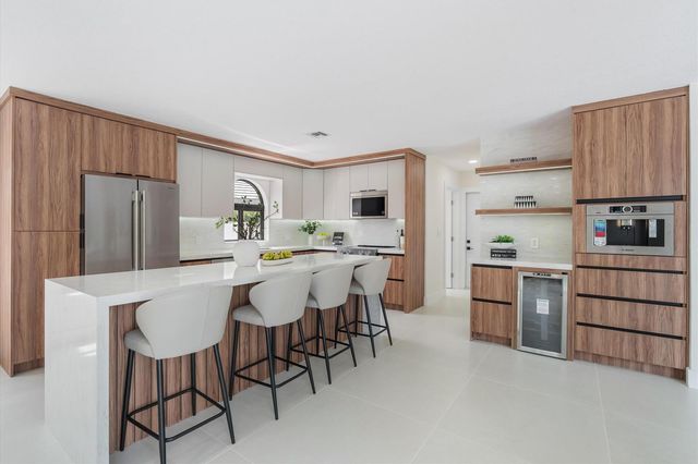 7548 Fairway Trail, Boca Raton, FL 33487