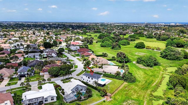 7548 Fairway Trail, Boca Raton, FL 33487