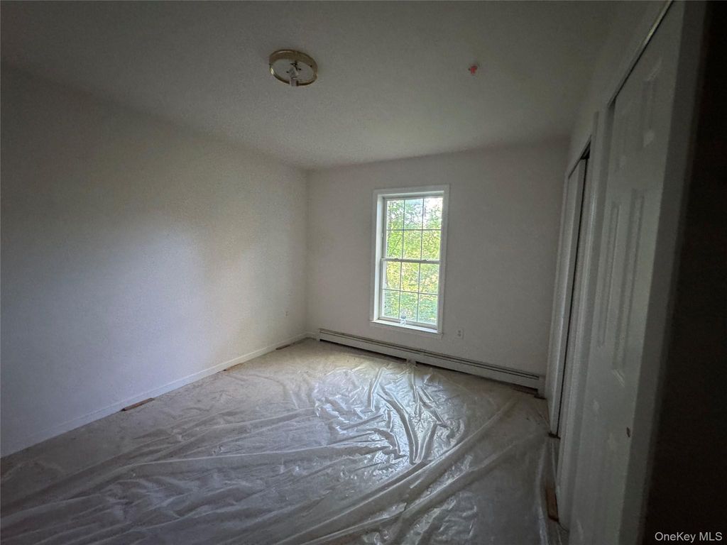 33 Wayne Way, White Plains, NY 10607 — photo 4