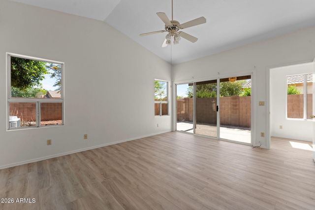 20443 N 105th Avenue, Peoria, AZ 85382