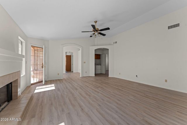 20443 N 105th Avenue, Peoria, AZ 85382