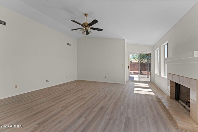 20443 N 105th Avenue, Peoria, AZ 85382