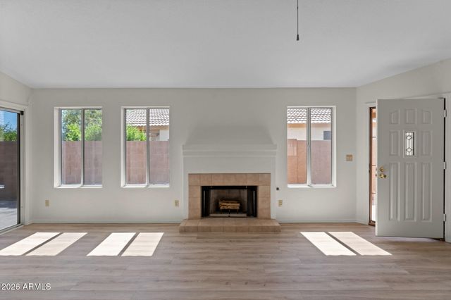 20443 N 105th Avenue, Peoria, AZ 85382