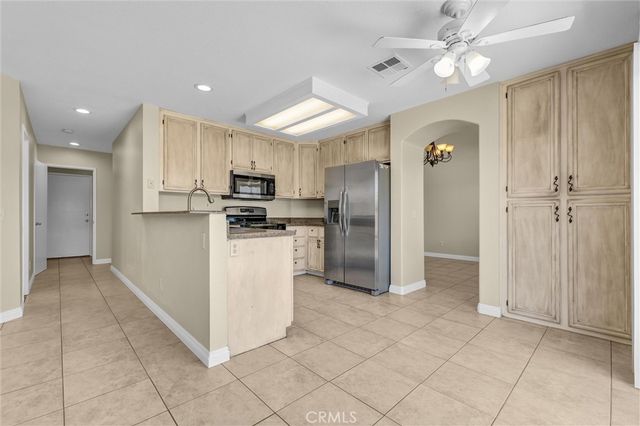 39734 Avenida Miguel Oeste, Murrieta, CA 92563
