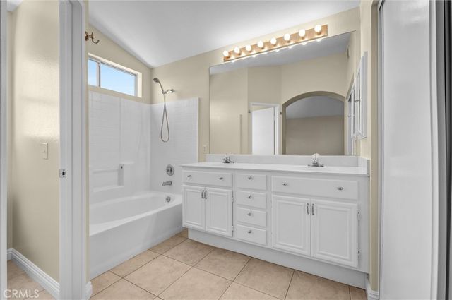 39734 Avenida Miguel Oeste, Murrieta, CA 92563