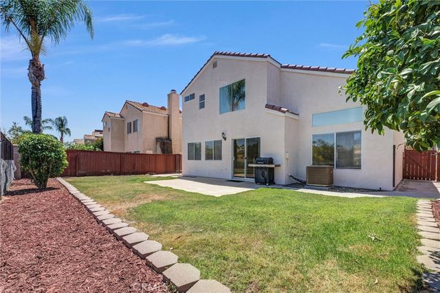39734 Avenida Miguel Oeste, Murrieta, CA 92563