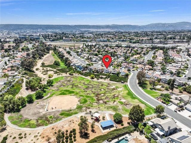 39734 Avenida Miguel Oeste, Murrieta, CA 92563