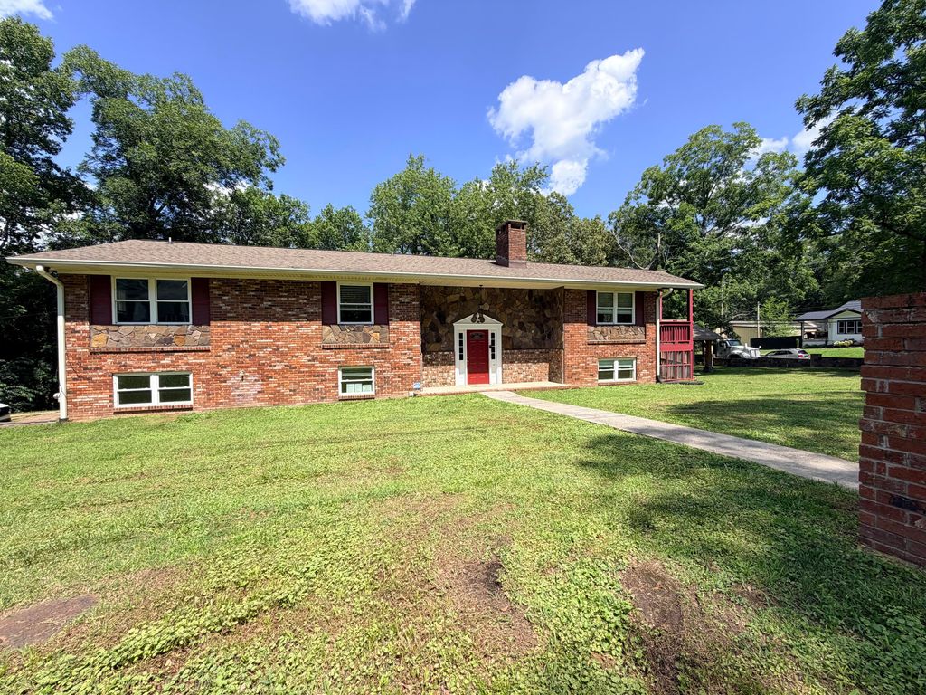 812 Orchard Terrace, Rossville, GA 30741