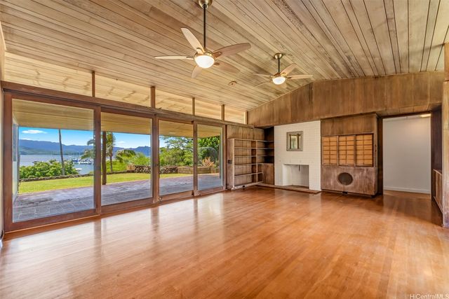 44-519 Kaneohe Bay Drive, Kaneohe, HI 96744