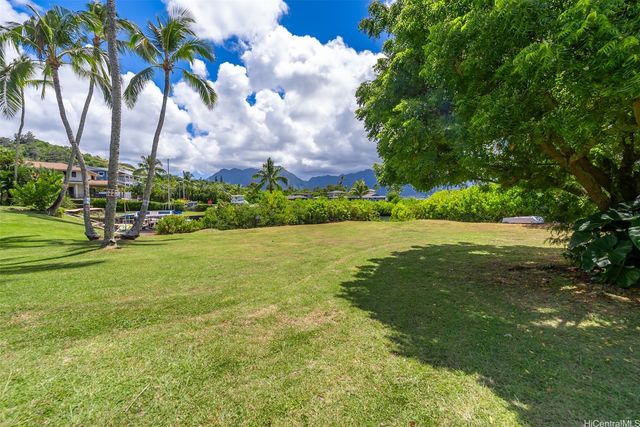 44-519 Kaneohe Bay Drive, Kaneohe, HI 96744