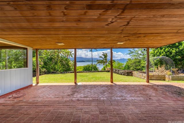 44-519 Kaneohe Bay Drive, Kaneohe, HI 96744
