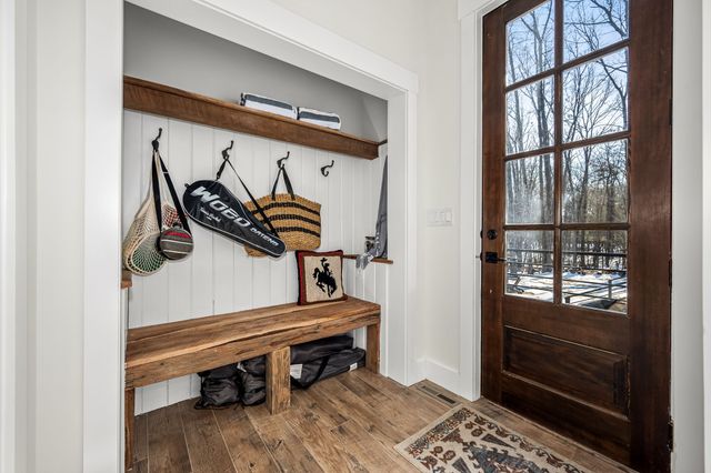 2425 Westlake Ave, Monteagle, TN 37356