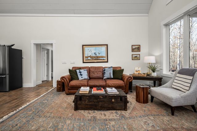 2425 Westlake Ave, Monteagle, TN 37356