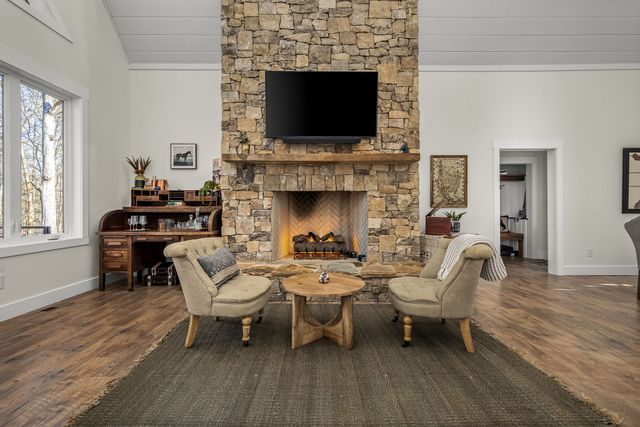 2425 Westlake Ave, Monteagle, TN 37356