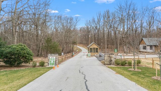 2425 Westlake Ave, Monteagle, TN 37356