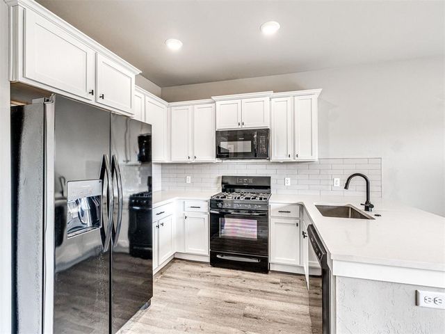 8922 NW 109th Terrace, Oklahoma City, OK 73162