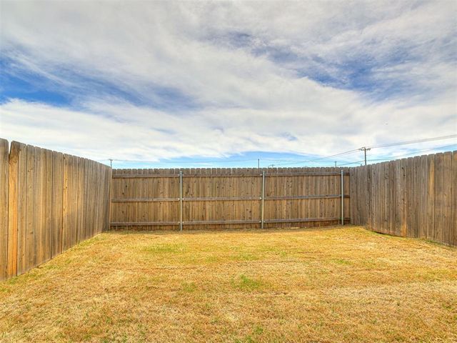 8922 NW 109th Terrace, Oklahoma City, OK 73162