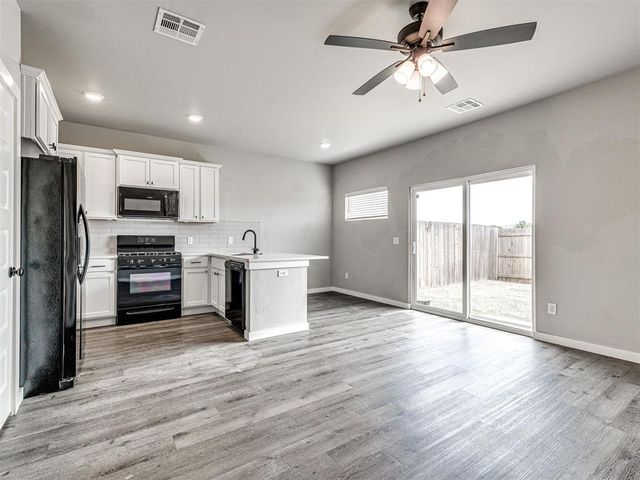 8922 NW 109th Terrace, Oklahoma City, OK 73162