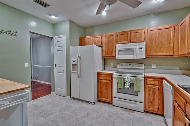 832 NW 42ND TERRACE, Gainesville, FL 32605