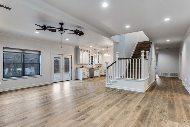 950 Turner Way, Mansfield, TX 76063