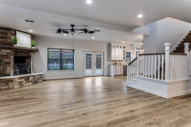 950 Turner Way, Mansfield, TX 76063