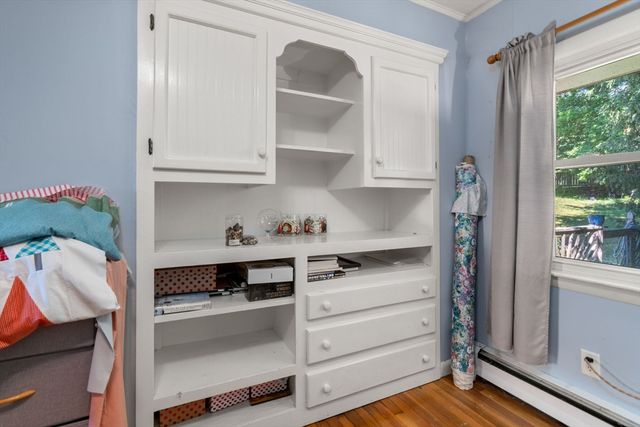 10 Hopkinton Rd, Upton, MA 01568