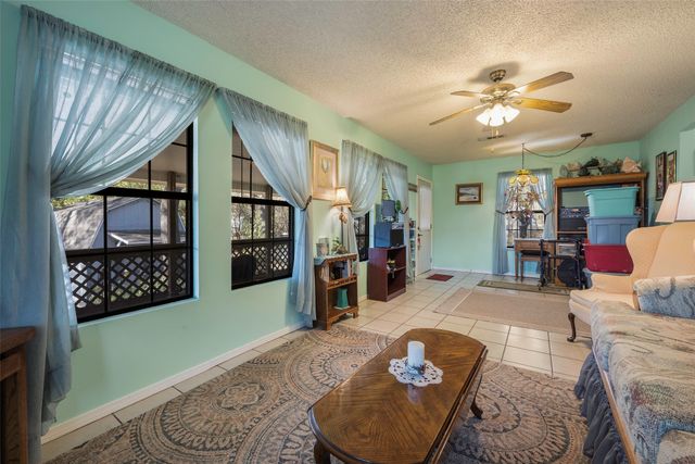 119 Camino Robles Street, Gun Barrel City, TX 75156