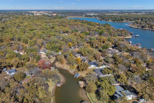 119 Camino Robles Street, Gun Barrel City, TX 75156