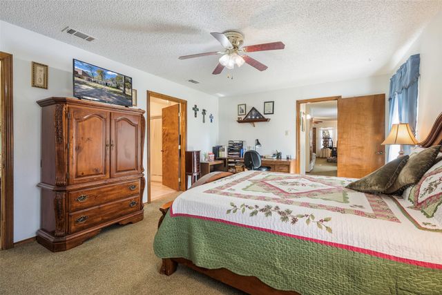 119 Camino Robles Street, Gun Barrel City, TX 75156