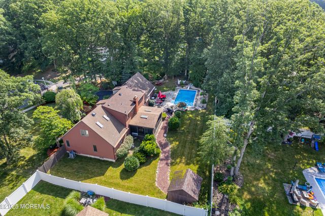 19 Ellen Circle, Old Bridge, NJ 08857