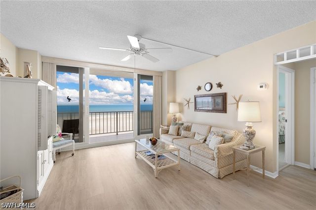 140 Seaview CT S-902, Marco Island, FL 34145