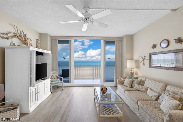 140 Seaview CT S-902, Marco Island, FL 34145
