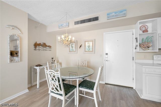 140 Seaview CT S-902, Marco Island, FL 34145