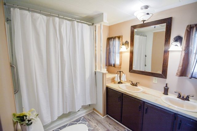 556 Central St 57, Leominster, MA 01453