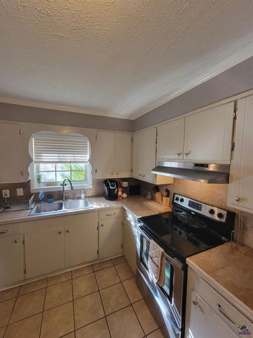 6 Easy Street, Hawkinsville, GA 31036