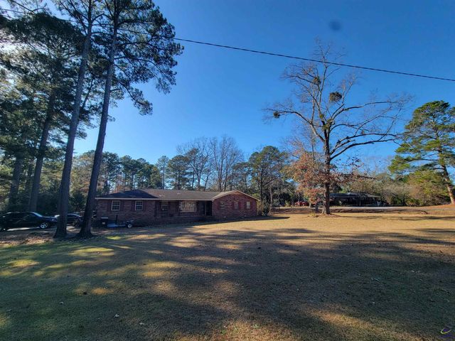 6 Easy Street, Hawkinsville, GA 31036